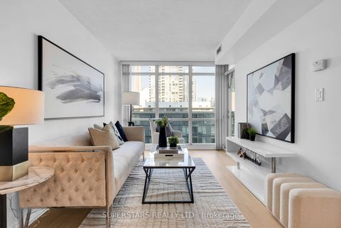 Photo 14 at 1008 - 15 Fort York Boulevard, Waterfront Communities C1, Toronto