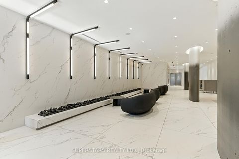 Photo 16 at 1008 - 15 Fort York Boulevard, Waterfront Communities C1, Toronto