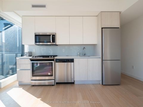 Photo 4 at 1010 - 2A Church Street, Waterfront Communities C8, Toronto