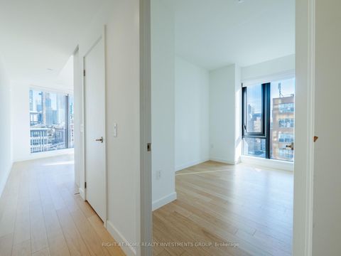 Photo 5 at 1010 - 2A Church Street, Waterfront Communities C8, Toronto