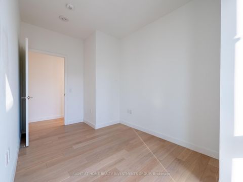 Photo 6 at 1010 - 2A Church Street, Waterfront Communities C8, Toronto