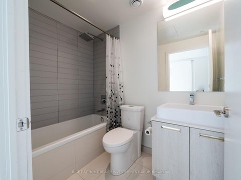 Photo 12 at 1010 - 2A Church Street, Waterfront Communities C8, Toronto