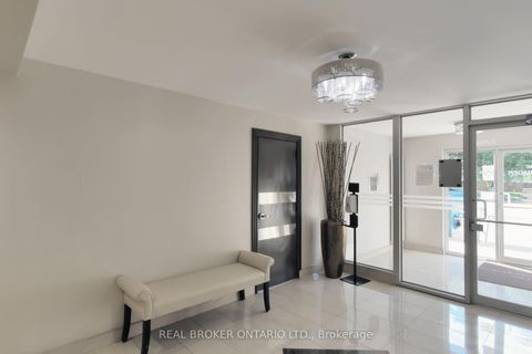 Photo 2 at 1012 - 2 GLAMORGAN Avenue, Dorset Park, Toronto