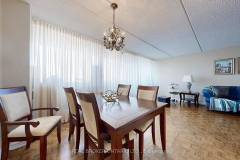Photo 11 at 1012 - 2 GLAMORGAN Avenue, Dorset Park, Toronto