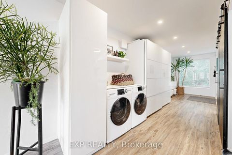 Photo 10 at 2 - 7 Brimley Road S, Cliffcrest, Toronto
