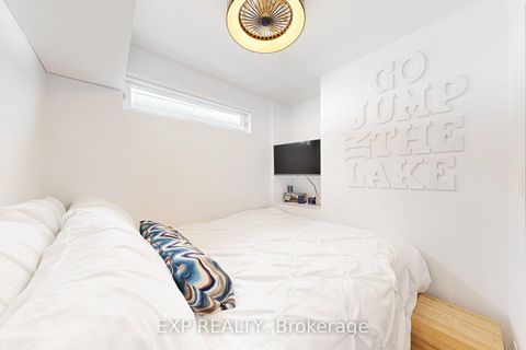 Photo 12 at 2 - 7 Brimley Road S, Cliffcrest, Toronto