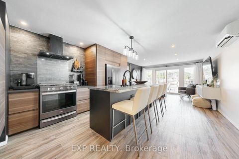 Photo 13 at 2 - 7 Brimley Road S, Cliffcrest, Toronto