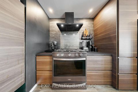 Photo 14 at 2 - 7 Brimley Road S, Cliffcrest, Toronto