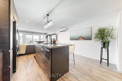 Photo 15 at 2 - 7 Brimley Road S, Cliffcrest, Toronto