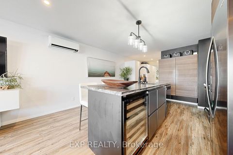 Photo 16 at 2 - 7 Brimley Road S, Cliffcrest, Toronto
