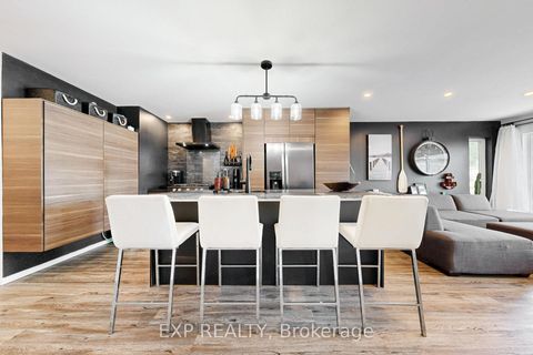 Photo 17 at 2 - 7 Brimley Road S, Cliffcrest, Toronto