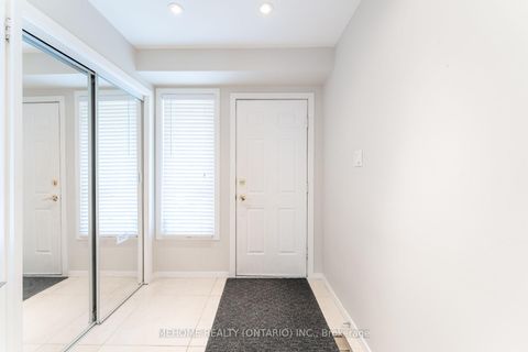 Photo 3 at 6 Thames Court, Doncrest, Richmond Hill