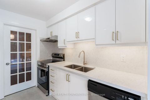 Photo 13 at 6 Thames Court, Doncrest, Richmond Hill
