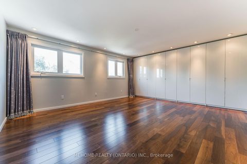 Photo 16 at 6 Thames Court, Doncrest, Richmond Hill