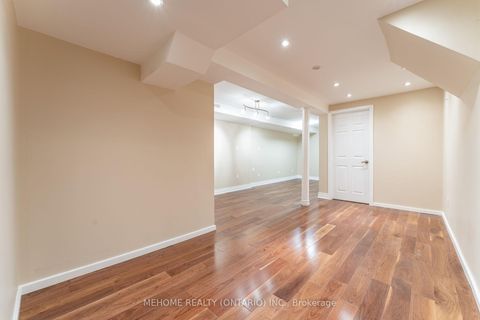 Photo 30 at 6 Thames Court, Doncrest, Richmond Hill