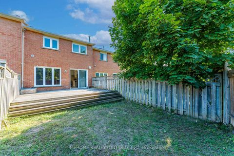 Photo 41 at 6 Thames Court, Doncrest, Richmond Hill