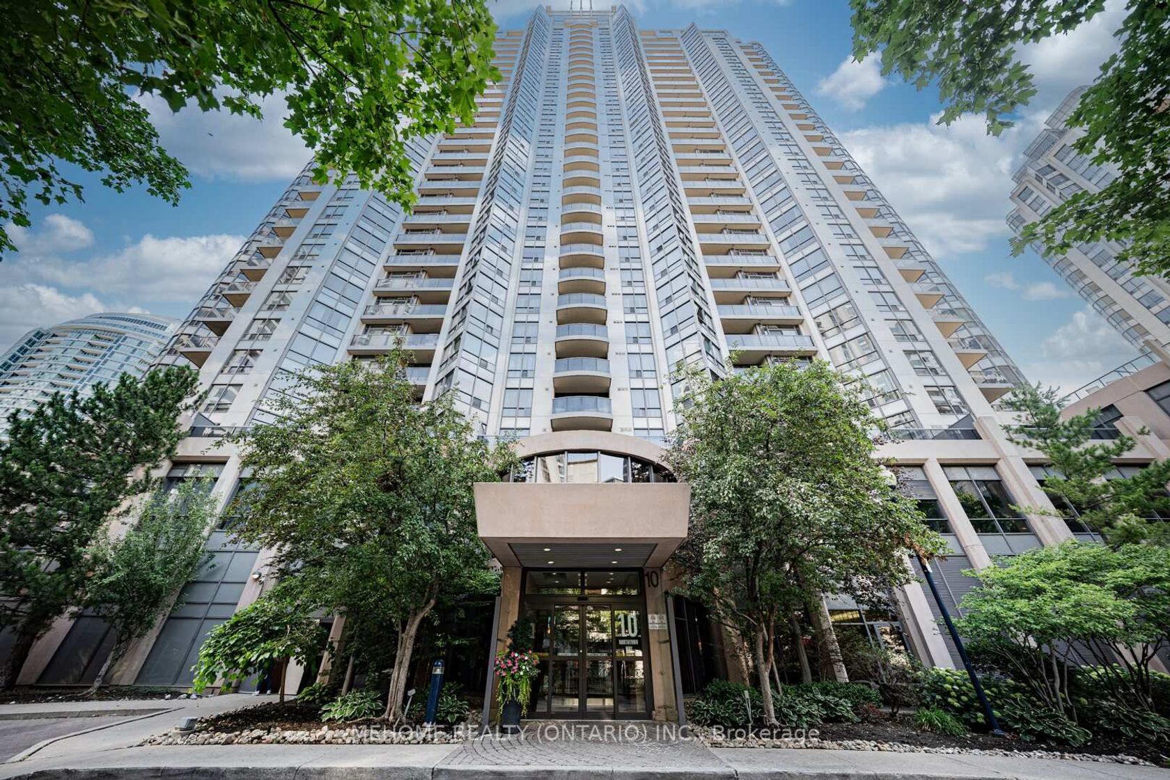 1304 - 10 Northtown Way, Willowdale East, Toronto 