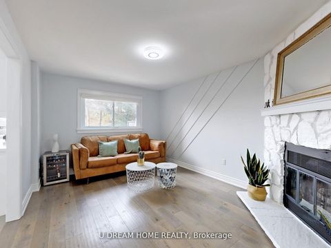Photo 1 at 84 Autumn Way, Aurora Heights, Aurora