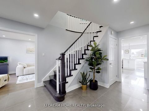 Photo 15 at 84 Autumn Way, Aurora Heights, Aurora