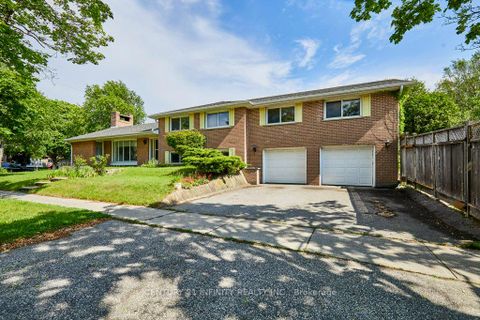 Photo 2 at 1 Goodland Gate, Malvern West, Toronto