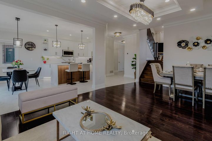 Photo 14 at 12 Bankfield Crescent, Stoney Creek Mountain, Hamilton