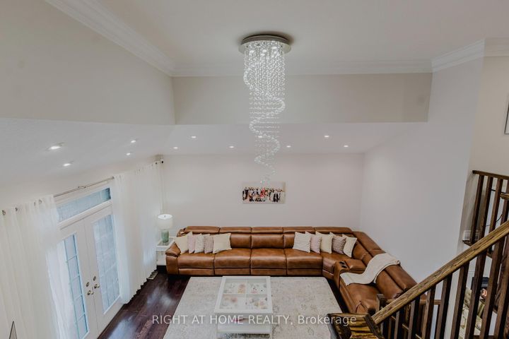 Photo 20 at 12 Bankfield Crescent, Stoney Creek Mountain, Hamilton
