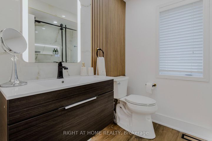 Photo 27 at 12 Bankfield Crescent, Stoney Creek Mountain, Hamilton