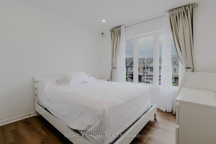 Photo 29 at 12 Bankfield Crescent, Stoney Creek Mountain, Hamilton