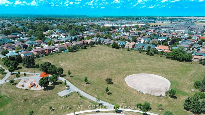 Photo 40 at 12 Bankfield Crescent, Stoney Creek Mountain, Hamilton