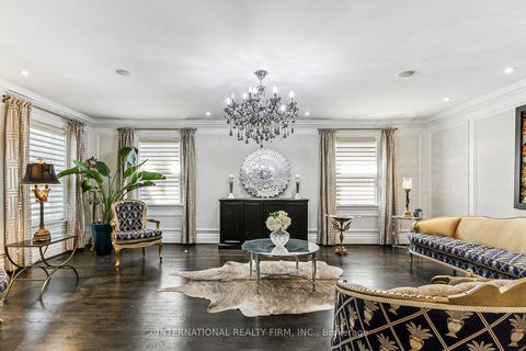 Photo 1 at 6 Penwood Crescent, Don Mills, Toronto