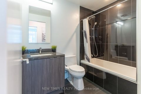 Photo 4 at 4001 - 125 Blue Jays Way, Waterfront Communities C1, Toronto