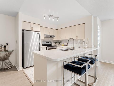 Photo 2 at 510 - 23 Hollywood Avenue, Willowdale East, Toronto