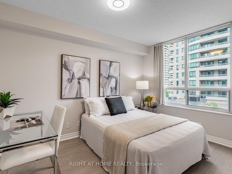 Photo 13 at 510 - 23 Hollywood Avenue, Willowdale East, Toronto