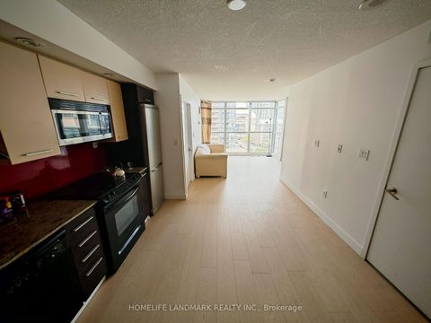 Photo 2 at 1005 - 8 Telegram Mews, Waterfront Communities C1, Toronto