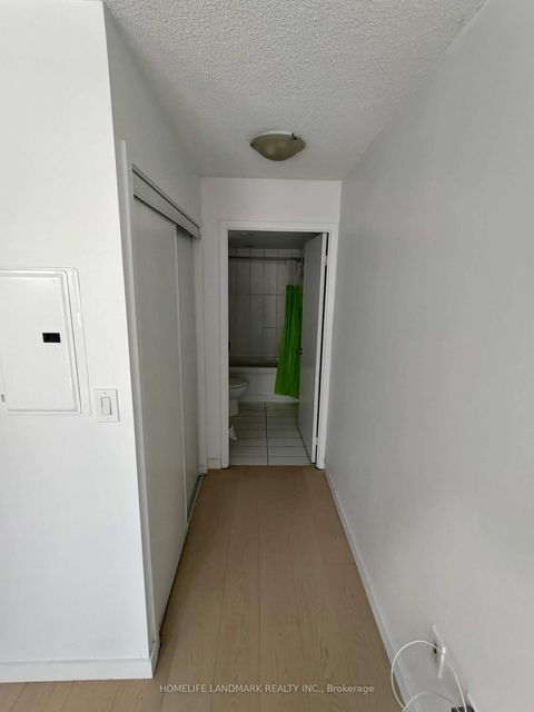 Photo 8 at 1005 - 8 Telegram Mews, Waterfront Communities C1, Toronto