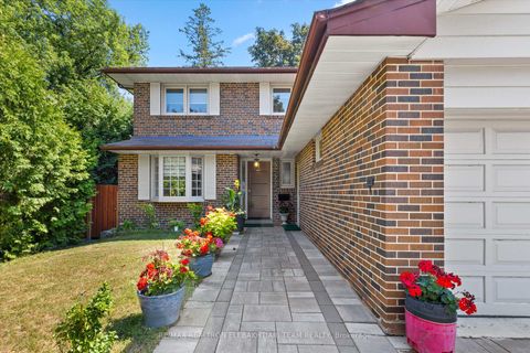 Photo 3 at 1 Donmac Drive, Don Mills, Toronto