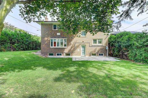 Photo 25 at 1 Donmac Drive, Don Mills, Toronto