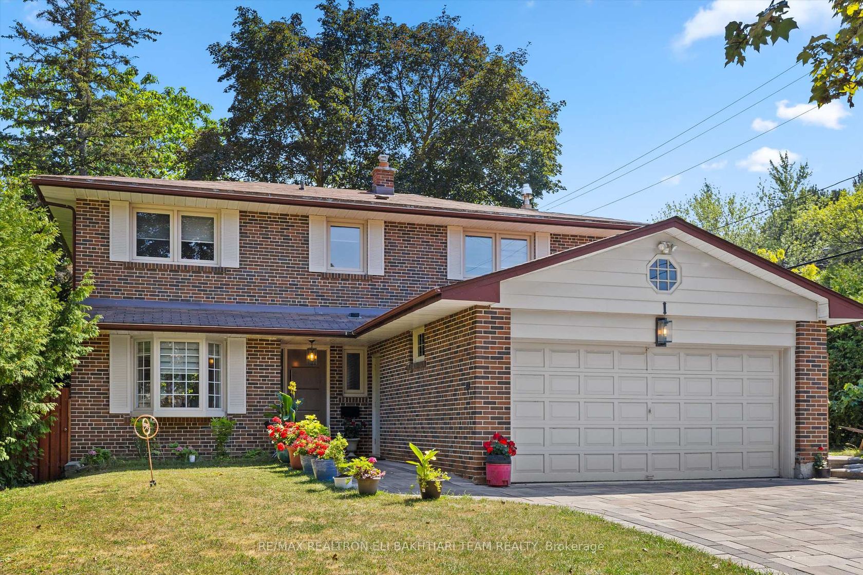 1 Donmac Drive, Don Mills, Toronto 