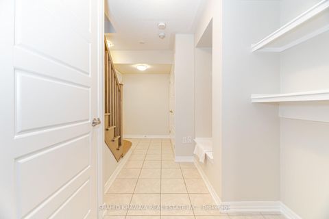 Photo 5 at 3078 Gardenia Gate, GO Glenorchy, Oakville