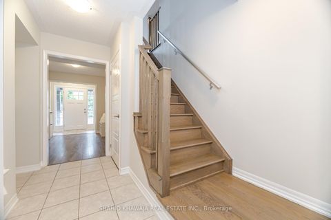 Photo 6 at 3078 Gardenia Gate, GO Glenorchy, Oakville