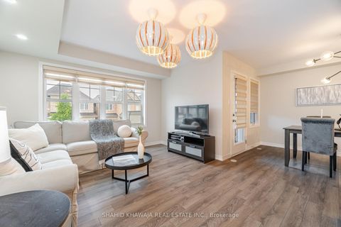 Photo 10 at 3078 Gardenia Gate, GO Glenorchy, Oakville