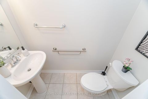 Photo 20 at 3078 Gardenia Gate, GO Glenorchy, Oakville