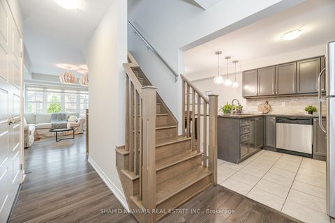 Photo 21 at 3078 Gardenia Gate, GO Glenorchy, Oakville
