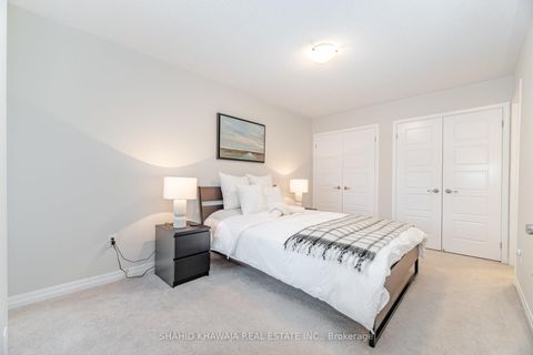 Photo 23 at 3078 Gardenia Gate, GO Glenorchy, Oakville