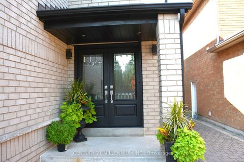Photo 3 at 286 Royalpark Way, Elder Mills, Vaughan