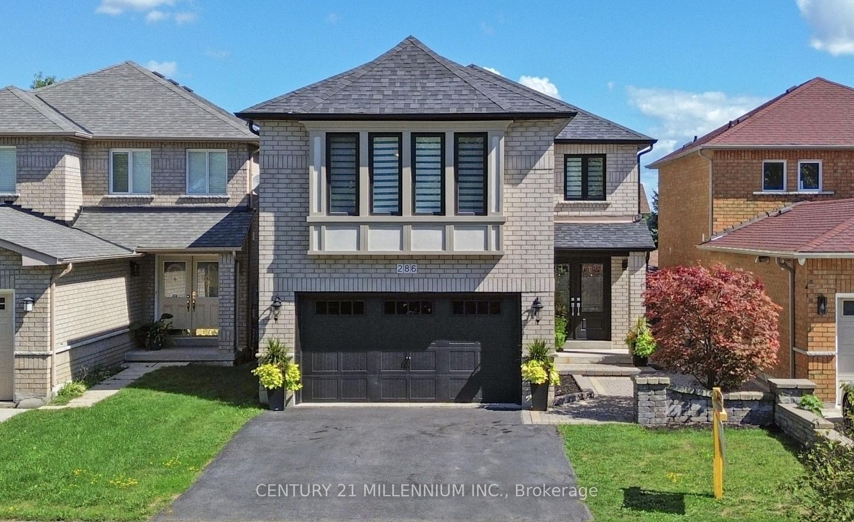 286 Royalpark Way, Elder Mills, Vaughan 