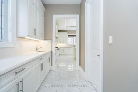 Photo 9 at 376 Torrey Pines Road, Kleinburg, Vaughan