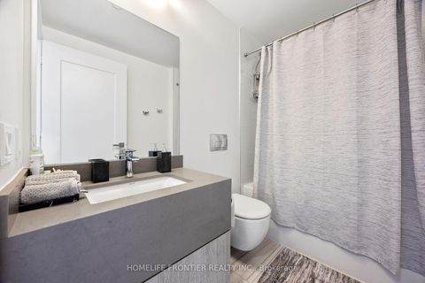Photo 5 at 401 - 6 Jackes Avenue, Moore Park, Toronto