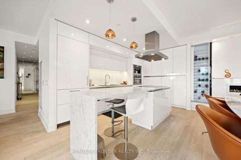 Photo 23 at 401 - 6 Jackes Avenue, Moore Park, Toronto