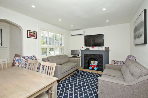 Photo 5 at 624 McRoberts Avenue, Fairbank, Toronto